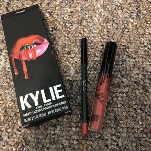 KYLIE COSMETICS LIP KIT IN AUTUMN